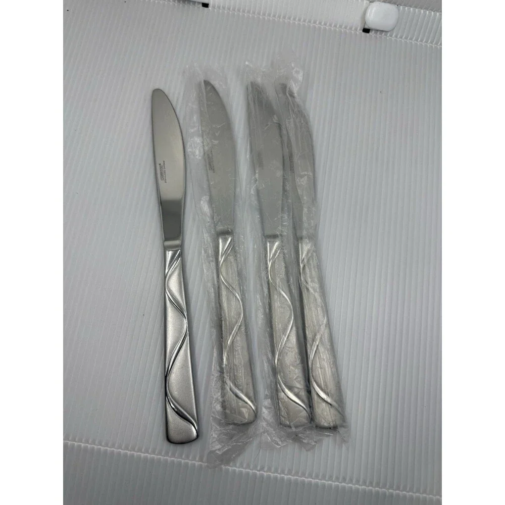 Set of 4 Cambridge Conquest Stainless 18/10 Dinner Knives Replacements New